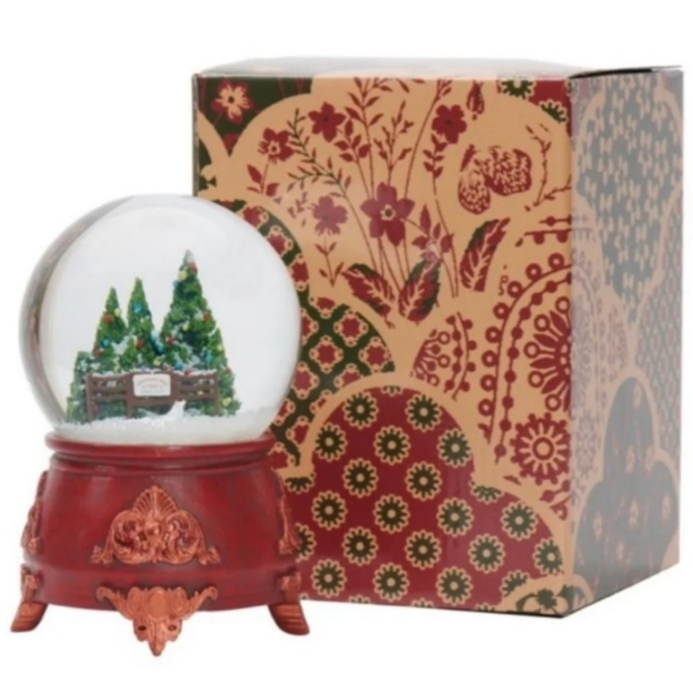 Taylor Swift Christmas Tree Farm Snowglobe